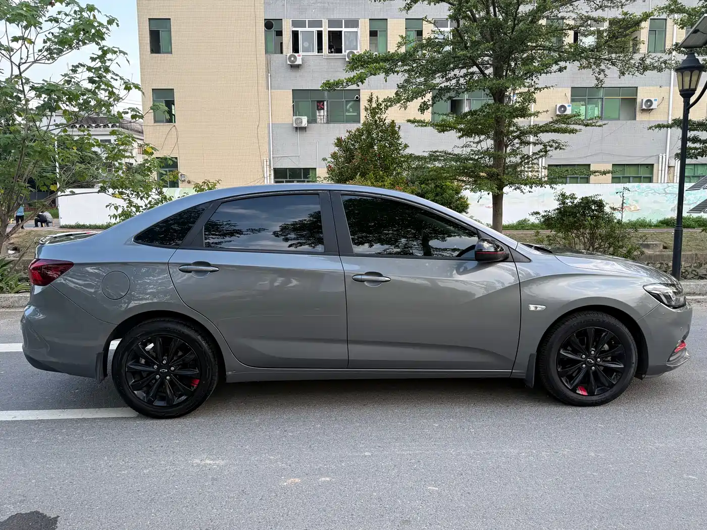 Chevrolet Monza 2019 Redline 320T DCT Joy Edition China VI фото 10