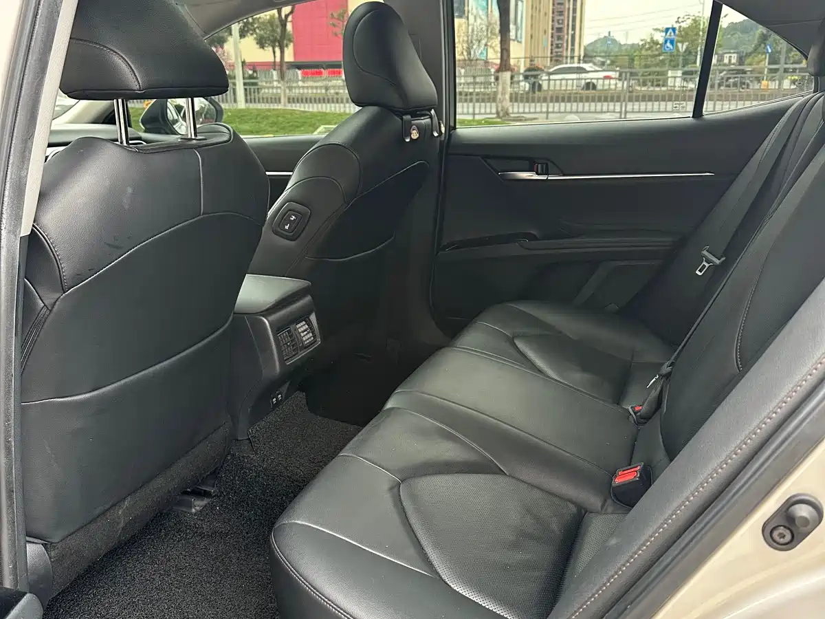 Toyota Camry 2019 2.0G Luxury (China V) фото 8