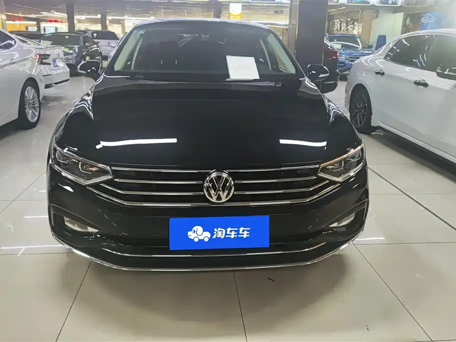 Volkswagen Magotan 2020 330TSI DSG Luxury фото 2