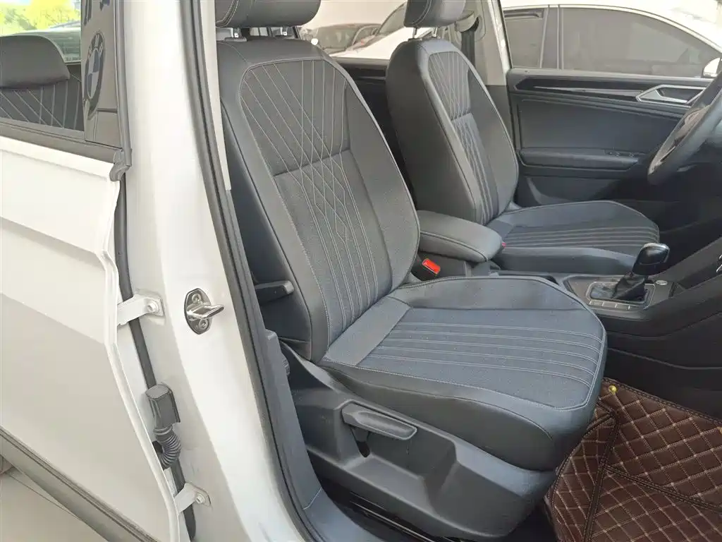 Volkswagen Tiguan L 2022 330TSI Automatic 2WD Comfort Edition фото 20