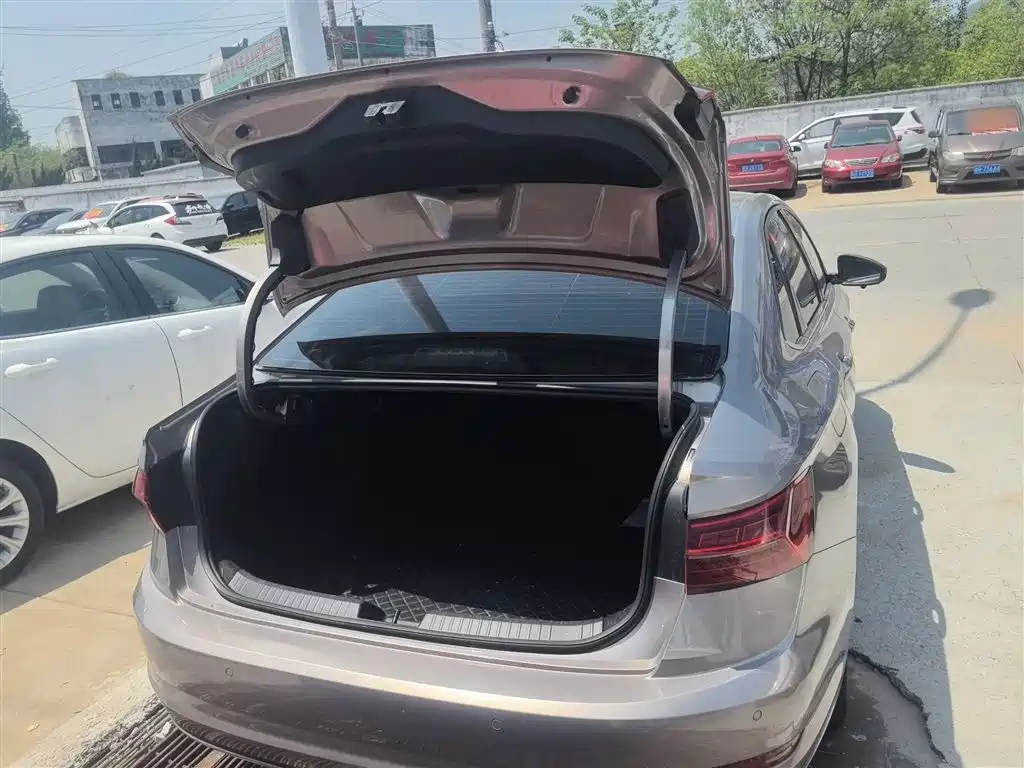 Volkswagen Sagitar 2021 280TSI DSG Comfort Smart Connect Edition фото 19