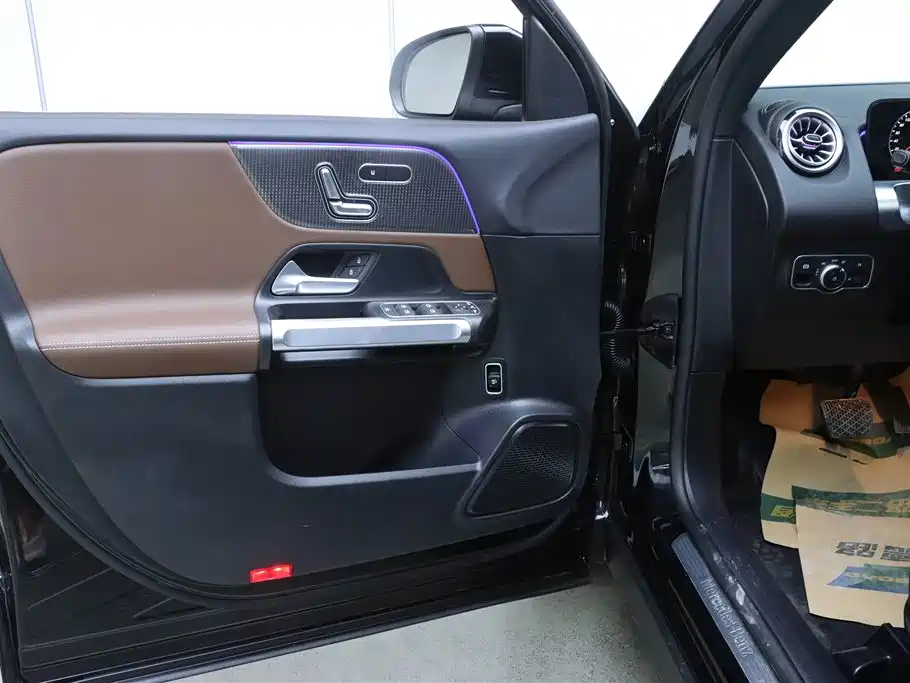 Mercedes-Benz GLB 2023 GLB 220 Style фото 11