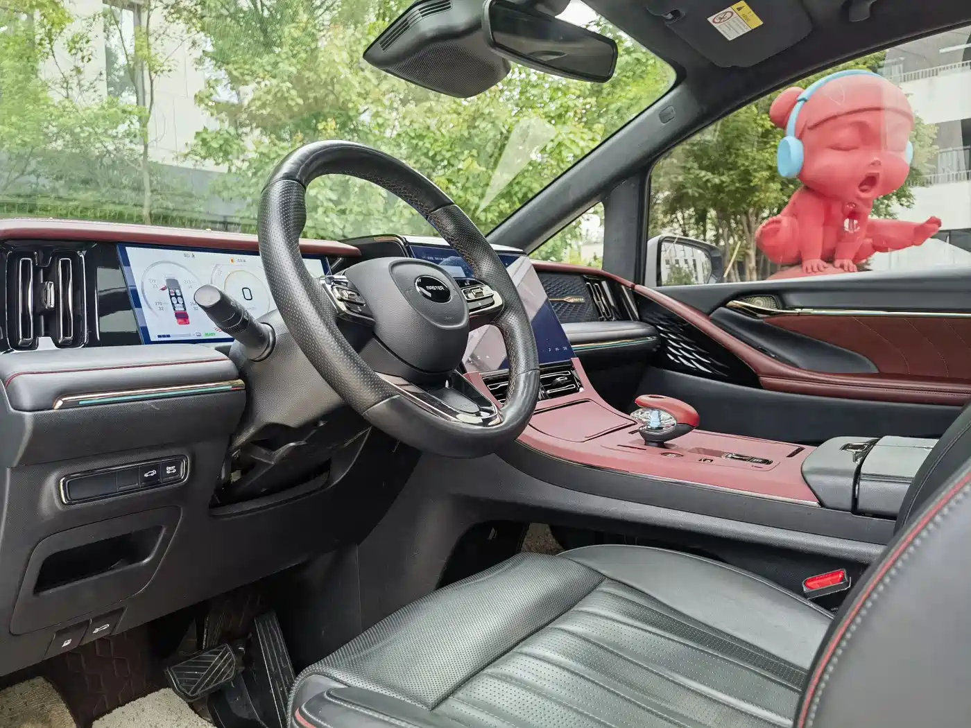 GAC Trumpchi Trumpchi M8 2023 Model Master Series Hybrid Ultimate Edition фото 8
