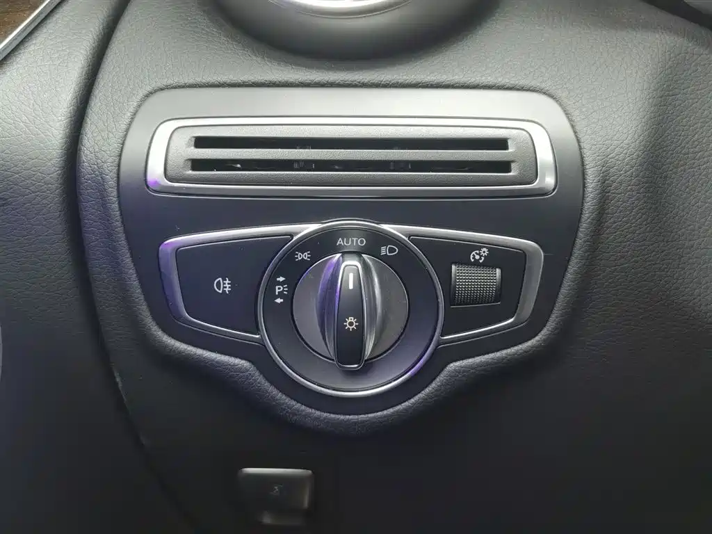 Mercedes-Benz GLC 2020 Facelift GLC 300 L 4MATIC Dynamic фото 21