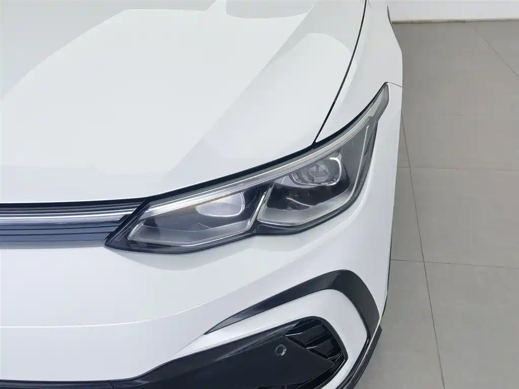 Volkswagen Golf 2021 280TSI DSG R-Line фото 7