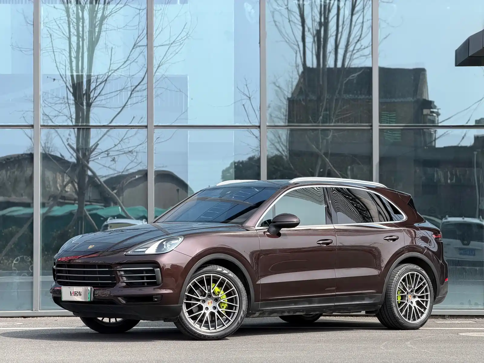 Photo 1 - Porsche Cayenne New Energy