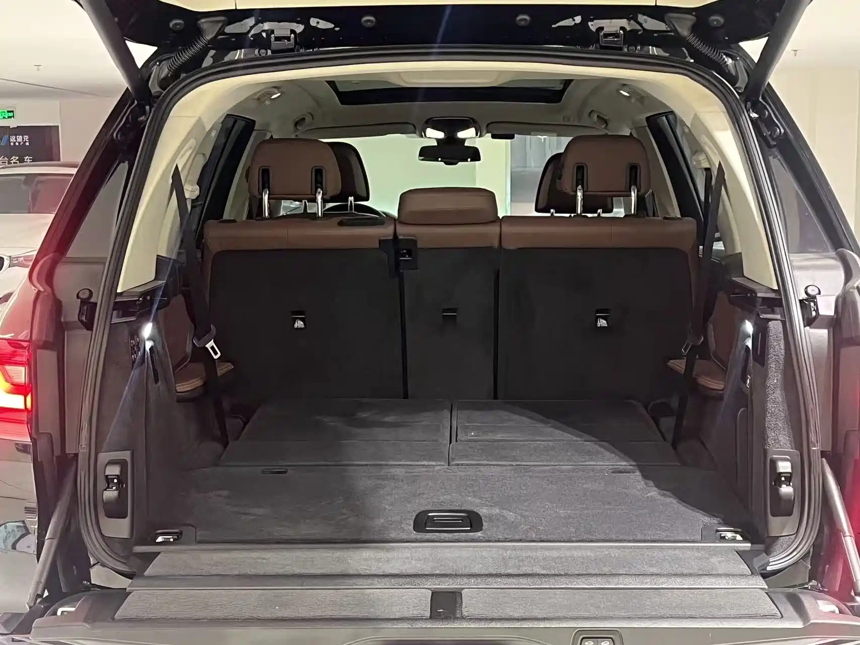 Фото 18 - BMW X7