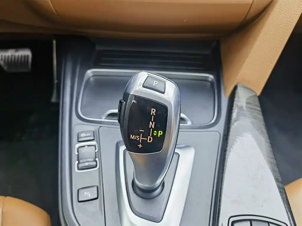 BMW 3 Series 2016 320Li Luxury Design Package фото 13