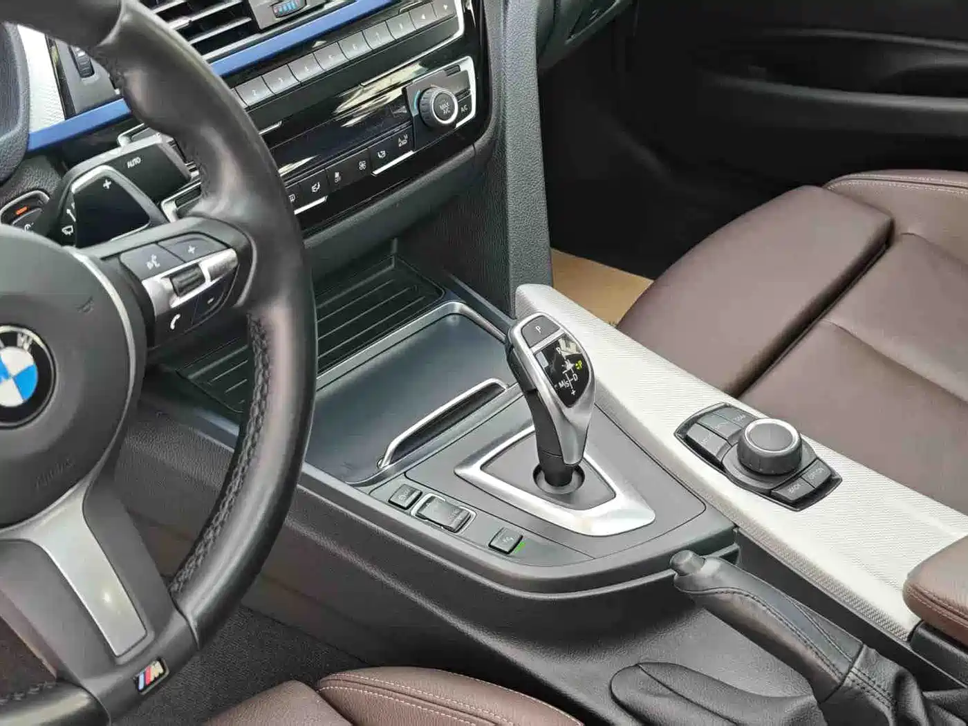 BMW 3 Series 2019 320i M Sport Package фото 10