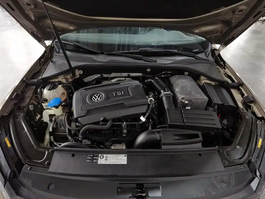 Volkswagen Passat 2017 330TSI DSG Prestige фото 6