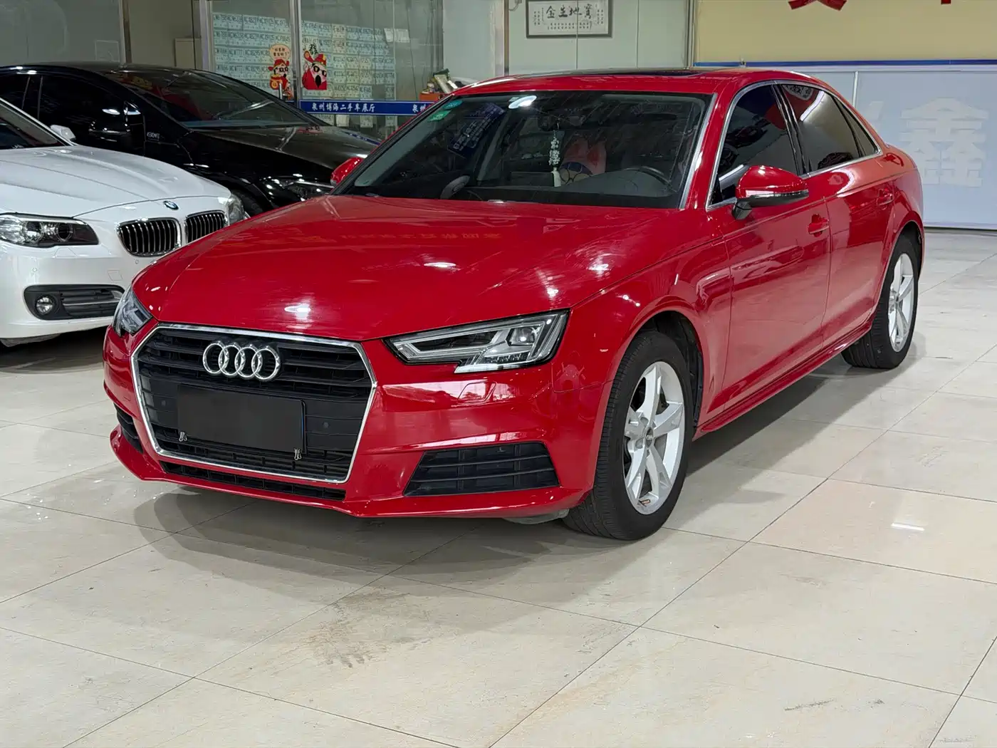 Фото 1 - Audi A4L