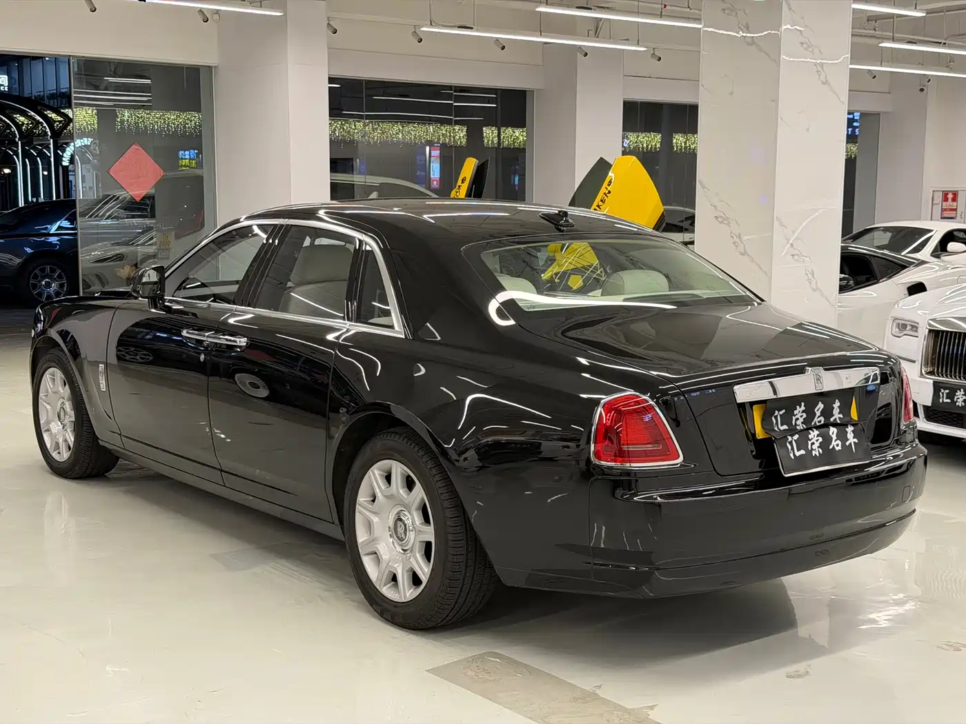 Photo 20 - Rolls-Royce Ghost
