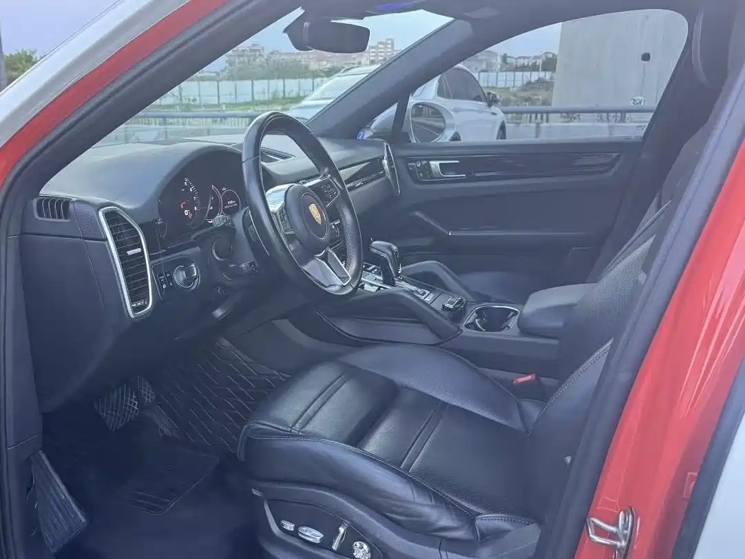 Porsche Cayenne 2019 Cayenne Coupé 3.0T фото 4
