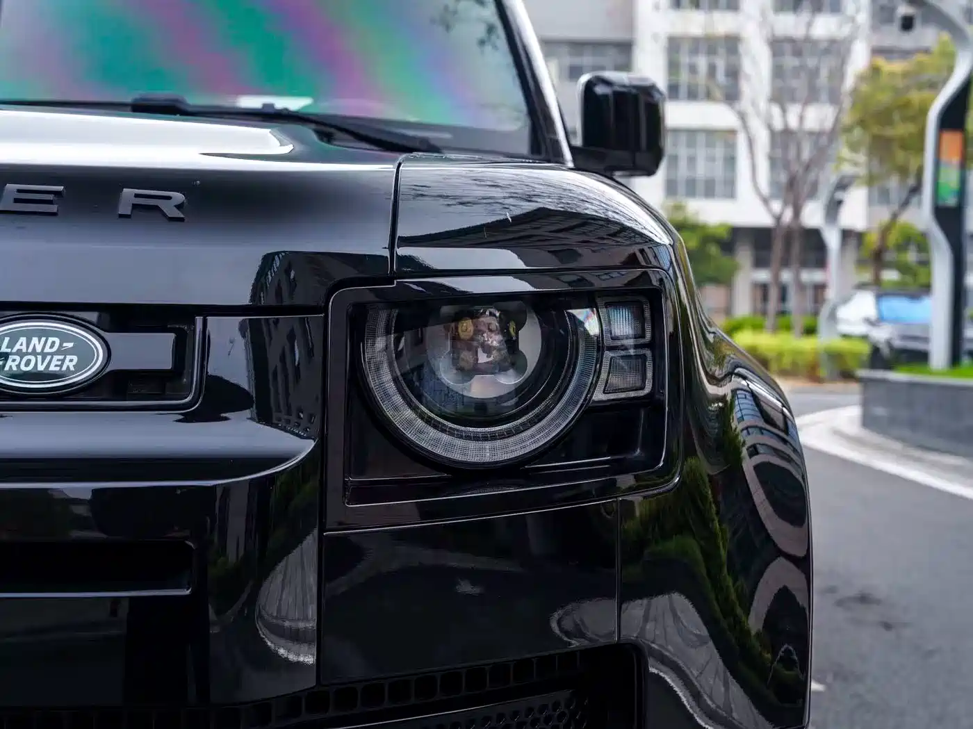 Land Rover Defender 2022 110 P400 X-DYNAMIC HSE фото 8