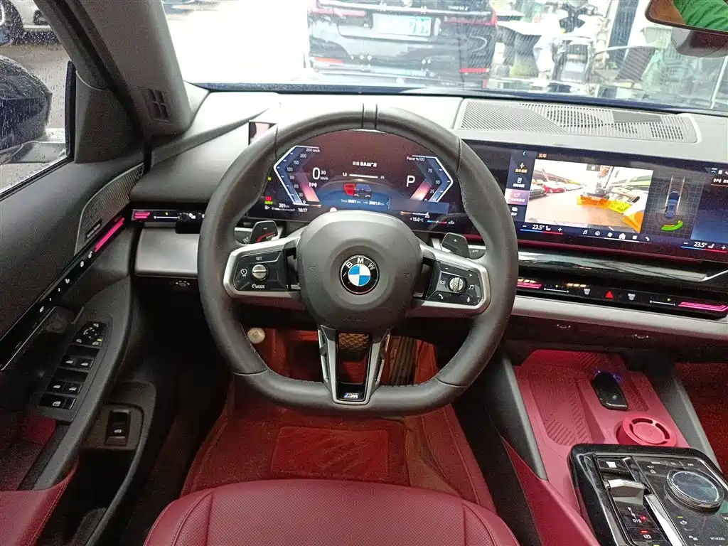 BMW 5 Series 2024 525Li M Sport Package фото 11