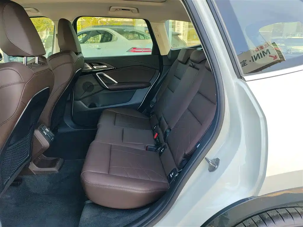 BMW X1 2024 sDrive25Li X Design Package фото 10