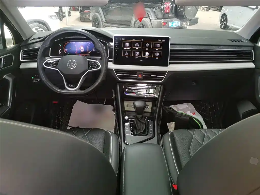 Volkswagen Tiguan L 2022 330TSI Auto 2WD R-Line Premium Edition фото 10
