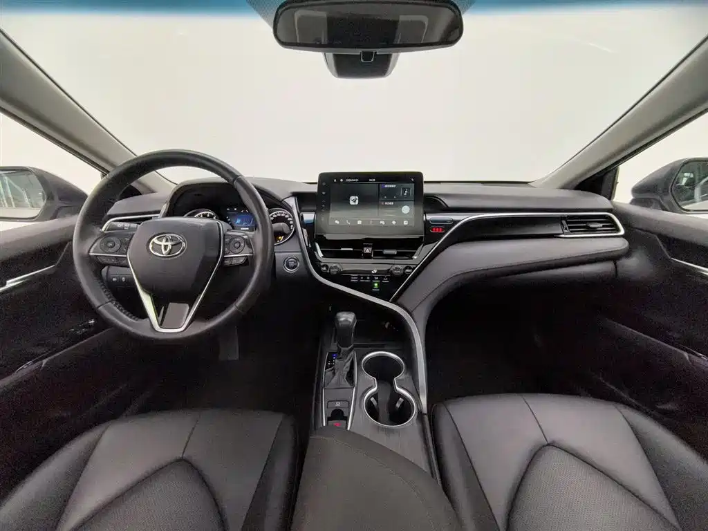 Toyota Camry 2021 2.0G Luxury Edition фото 5