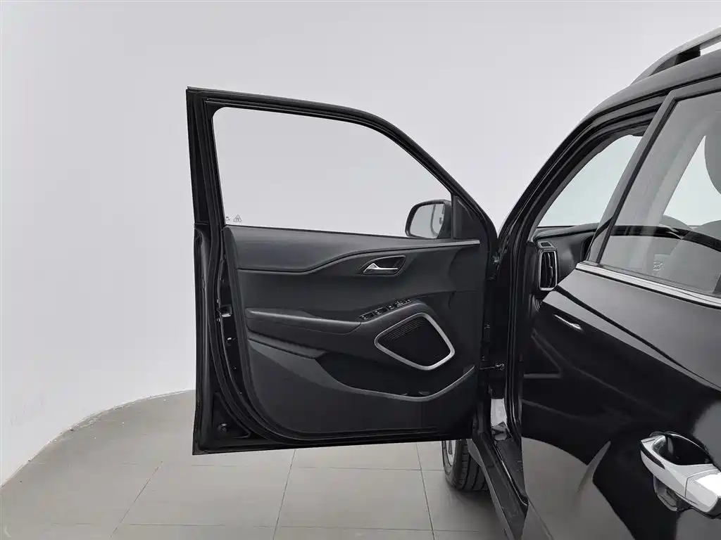 Hyundai Beijing Hyundai ix35 2020 2.0L Automatic 2WD Zhiyong·Changxiang Edition фото 8
