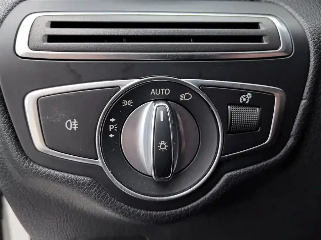 Mercedes-Benz GLC 2018 GLC 200 4MATIC фото 21