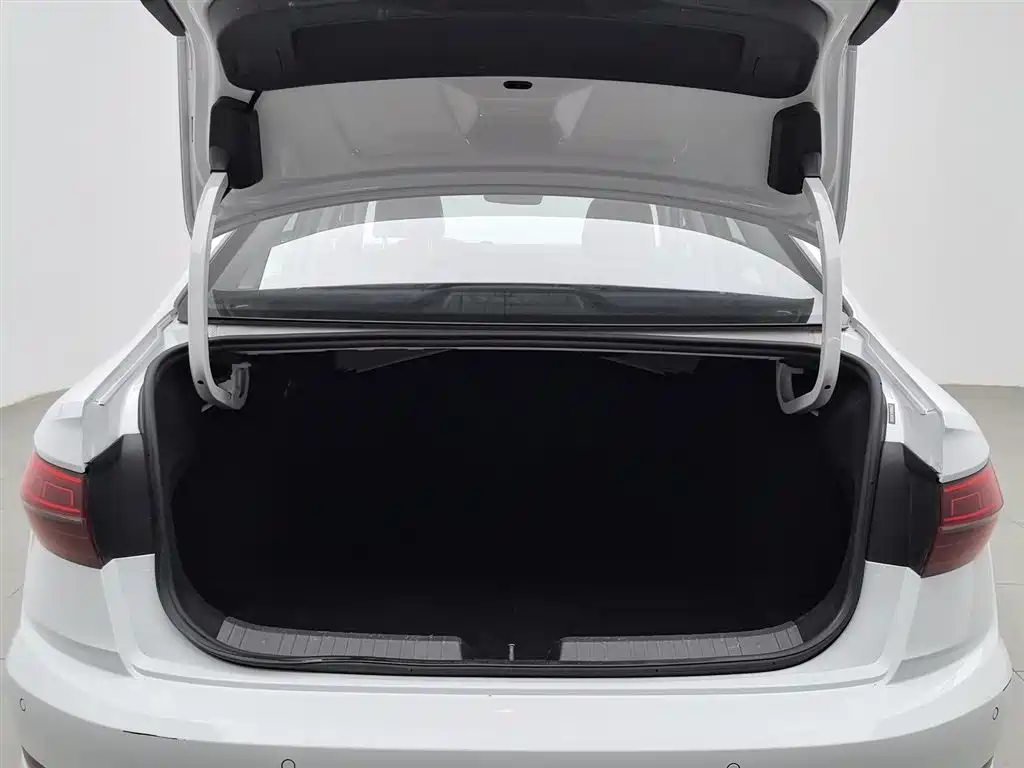 Volkswagen Sagitar 2021 280TSI DSG Luxury Smart Connect фото 16