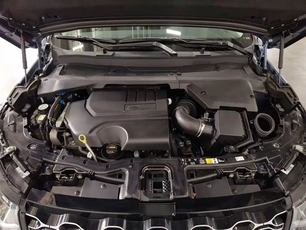Land Rover Discovery Sport 2024 Performance Technology Edition фото 6
