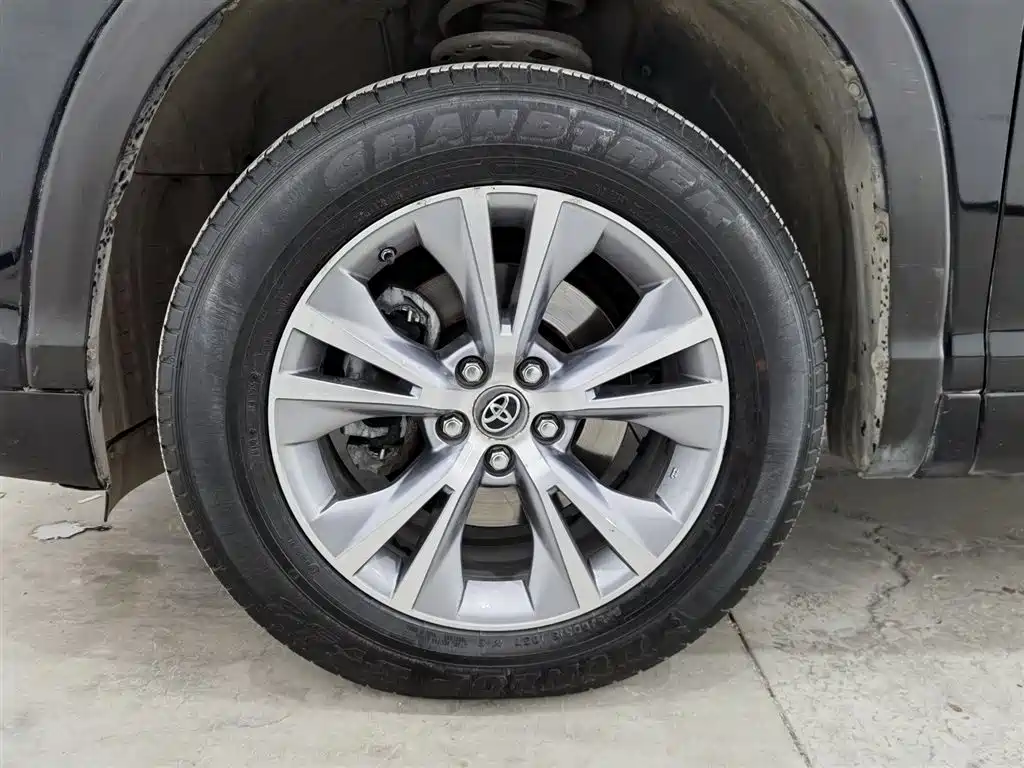 Toyota Highlander 2015 2.0T AWD Elite Edition 7-seater фото 17