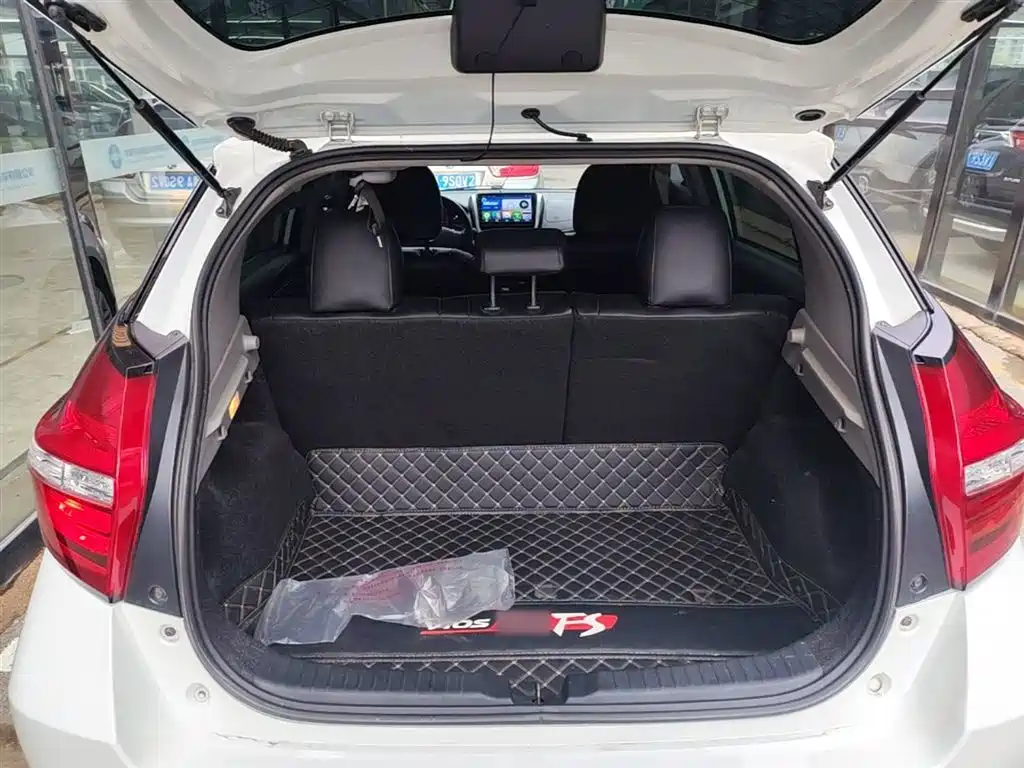 Toyota Vios FS 2017 1.5L CVT Fengchi Edition фото 19