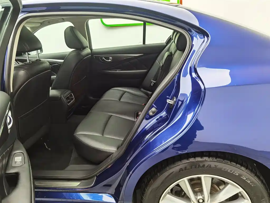 Infiniti Q50L 2016 Model 2.0T Comfort Edition фото 15
