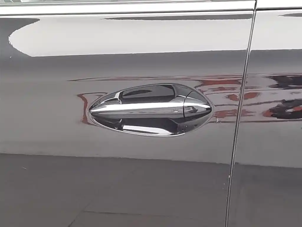 Hongqi HS5 2019 2.0T Smart Connect Enjoy Edition фото 18