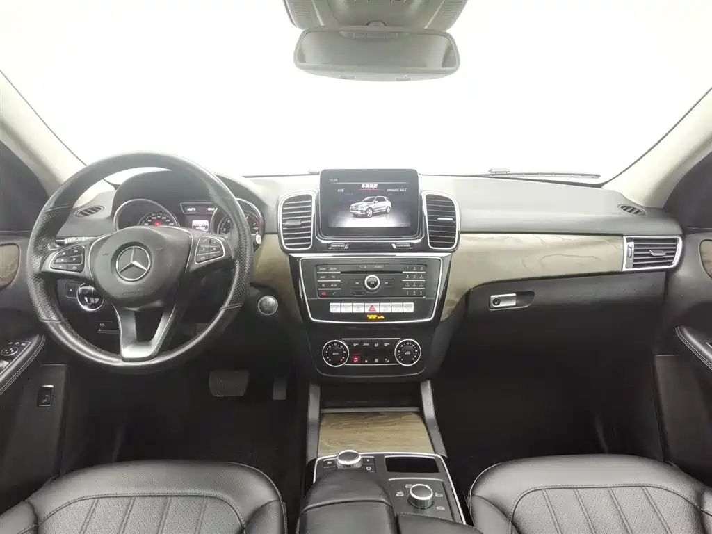 Mercedes-Benz GLE 2017 GLE 320 4MATIC Dynamic фото 5
