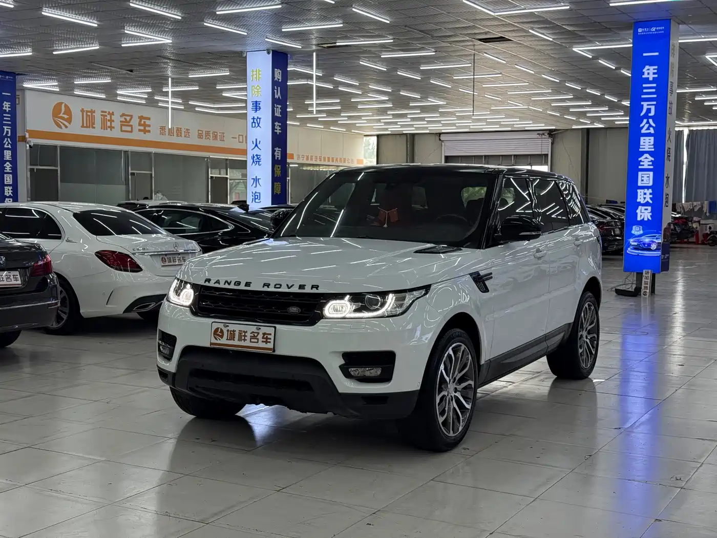 Land Rover Range Rover Sport 2014 3.0 SC V6 HSE DYNAMIC фото 3