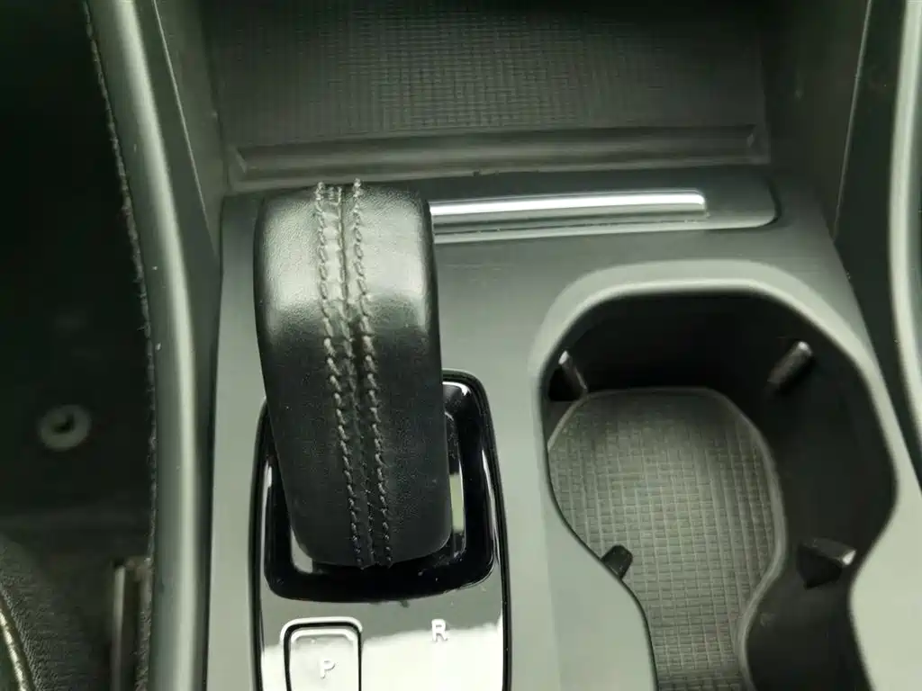 Volvo XC40 2020 T3 Smart Fashion Edition фото 13