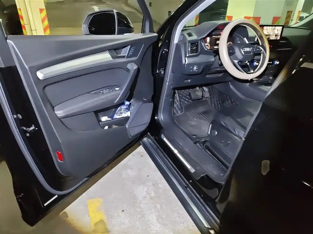 Audi Q5L 2020 Facelift 40 TFSI Honor Fashion фото 14