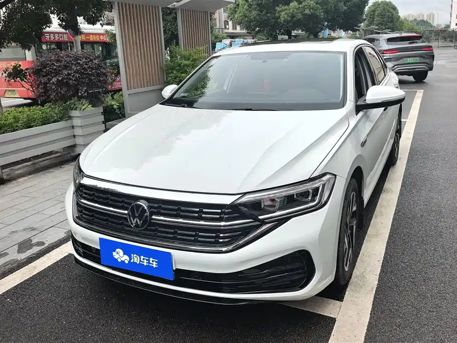 Volkswagen Sagitar 2025 Model Second Facelift 300TSI DSG Transcend Edition фото 2