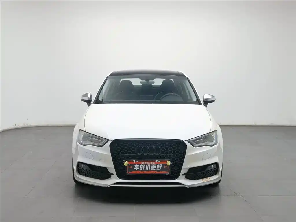 Audi A3 (Import) 2015 Limousine 45 TFSI S line Luxury фото 3