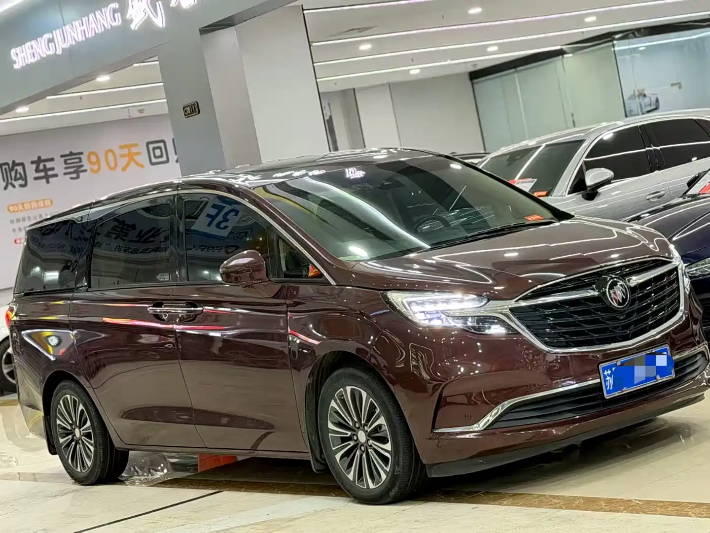 Buick GL8 2022 ES Landmark 653T Luxury фото 3