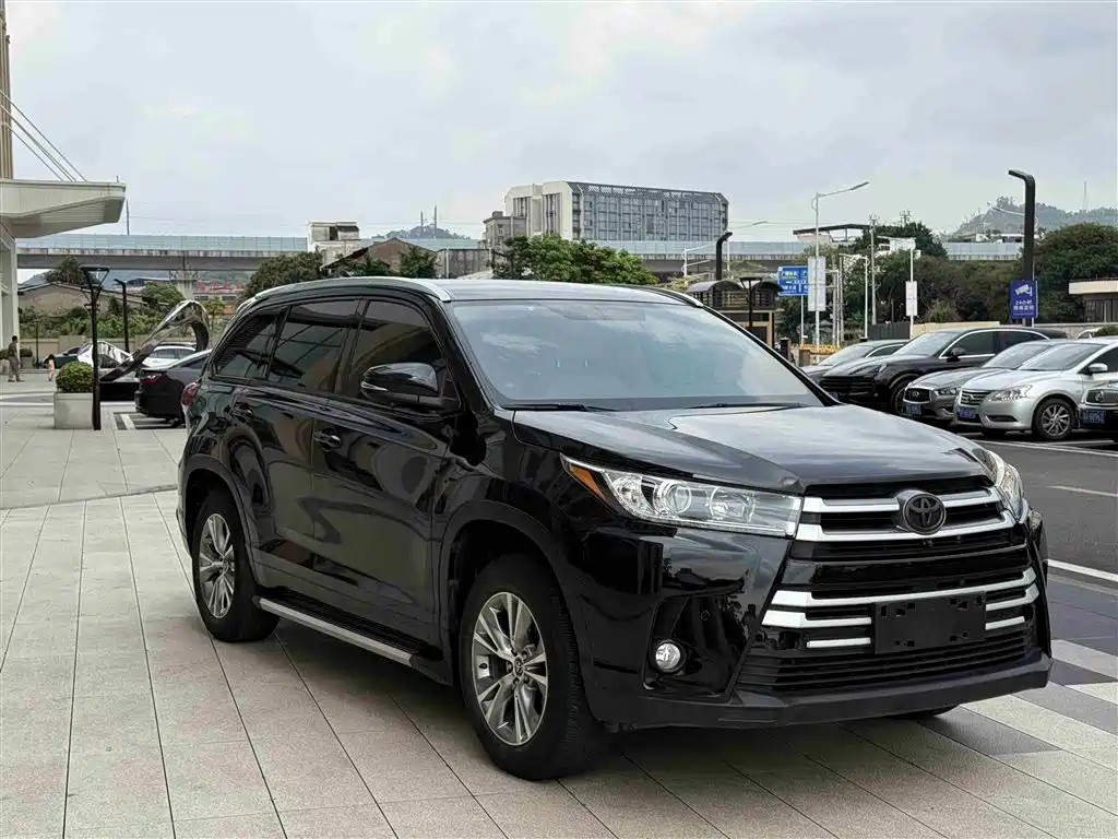 Toyota Highlander 2018 2.0T 2WD Elite 7-seater (China V) фото 3