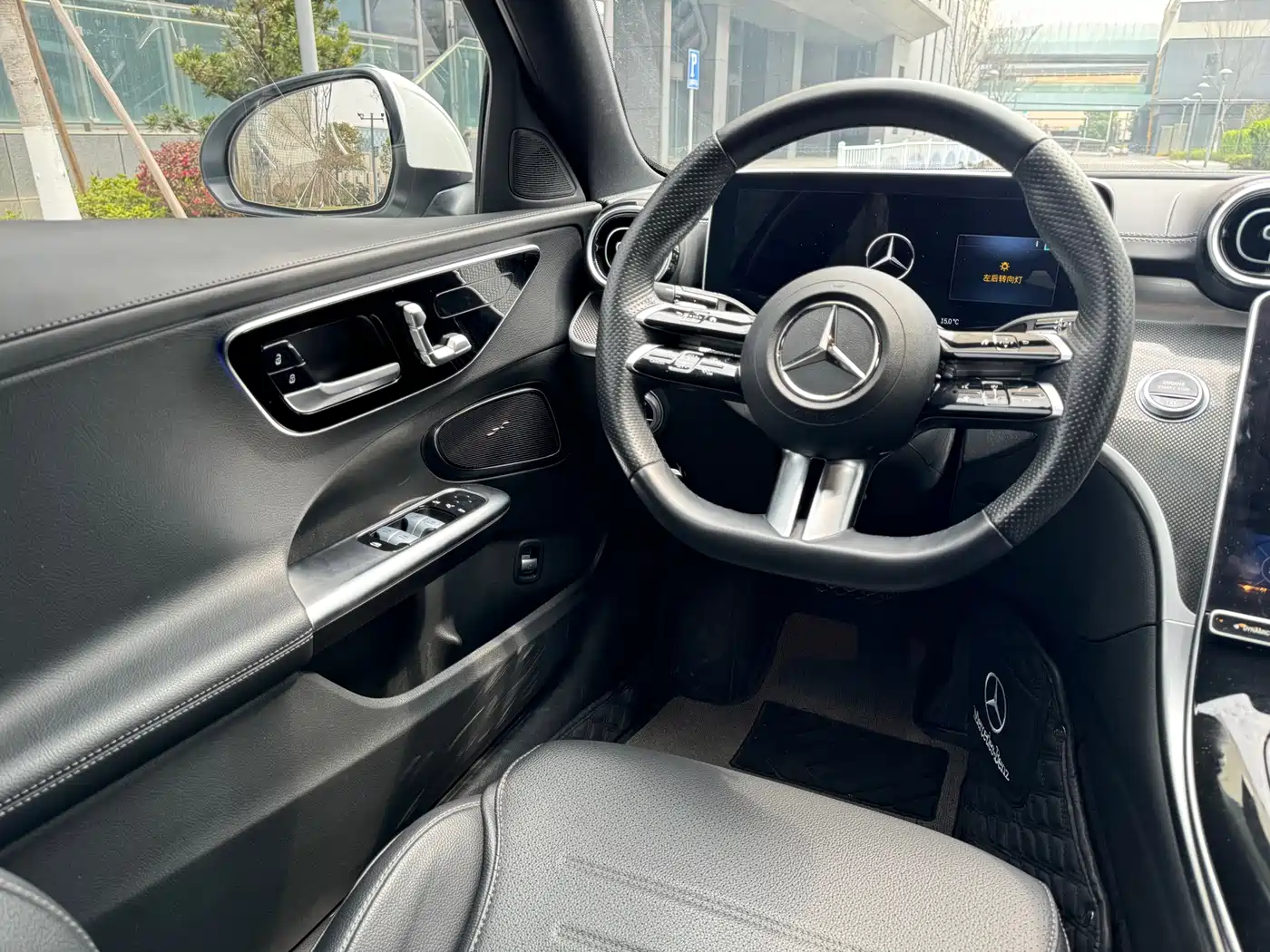 Mercedes-Benz C-Class 2023 C 260 L Night Edition Sport фото 13