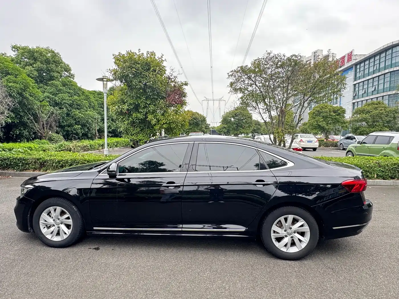 Volkswagen Passat 2019 Model 280TSI Business Edition China VI фото 12