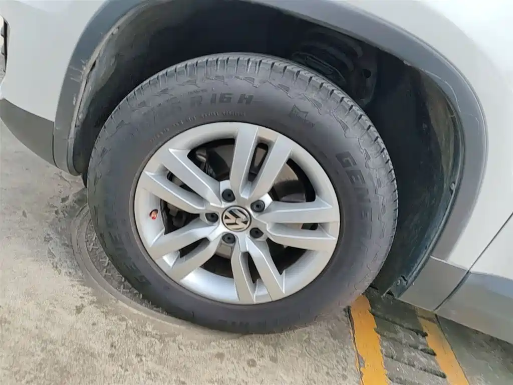 Volkswagen Tiguan 2013 1.8TSI Auto 2WD Trend Edition фото 23