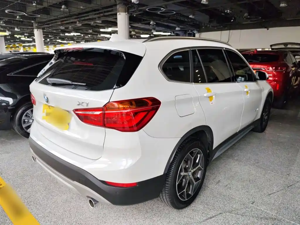 BMW X1 2018 xDrive20Li Premium Model фото 5