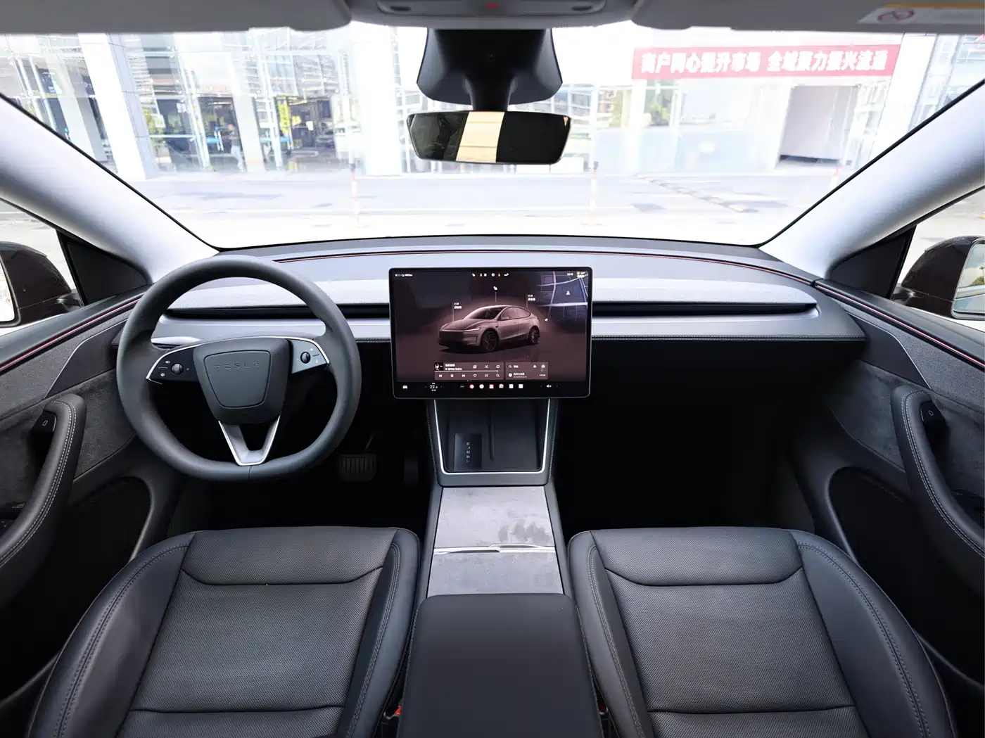 Фото 12 - Tesla Model Y