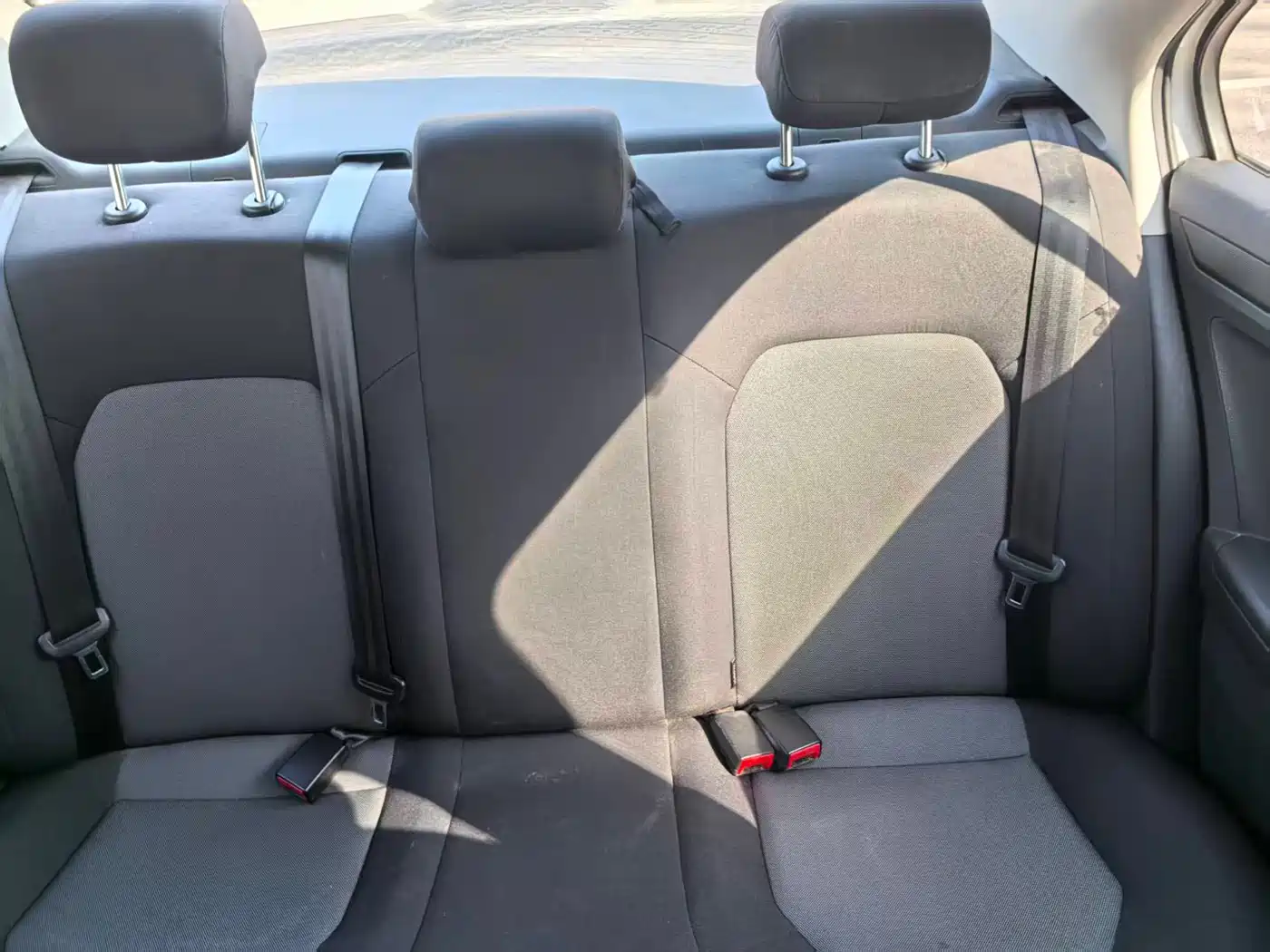 Volkswagen Jetta 2015 1.6L Manual Trend фото 20