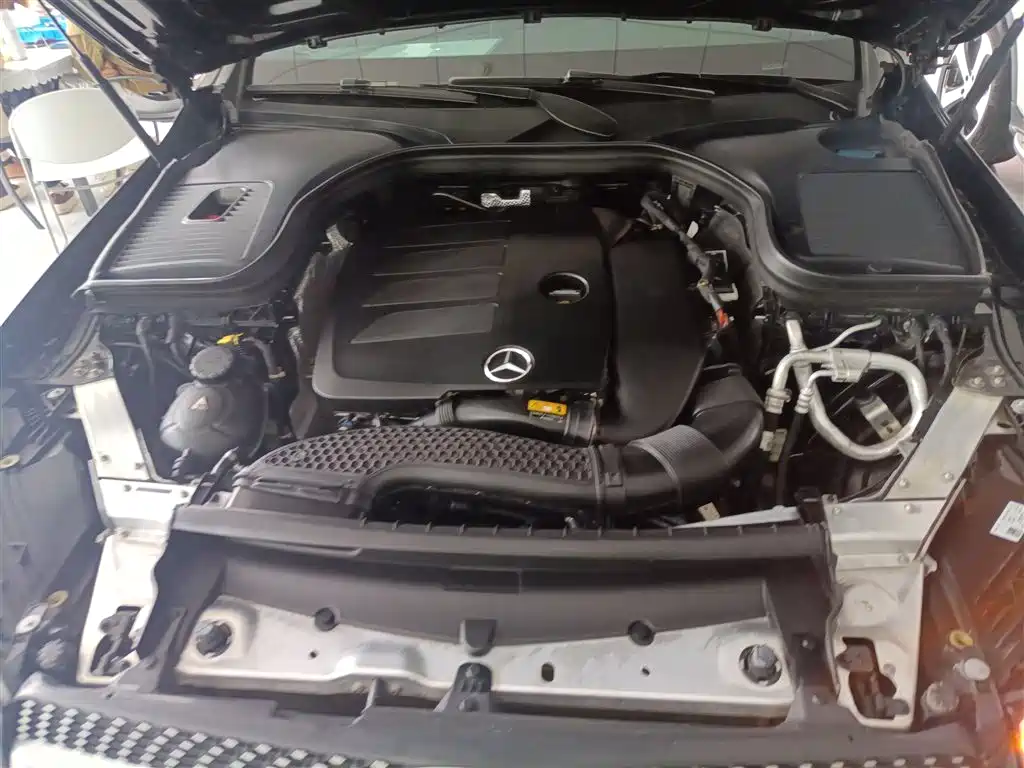 Mercedes-Benz GLC 2022 Facelift GLC 260 L 4MATIC Luxury Model фото 18