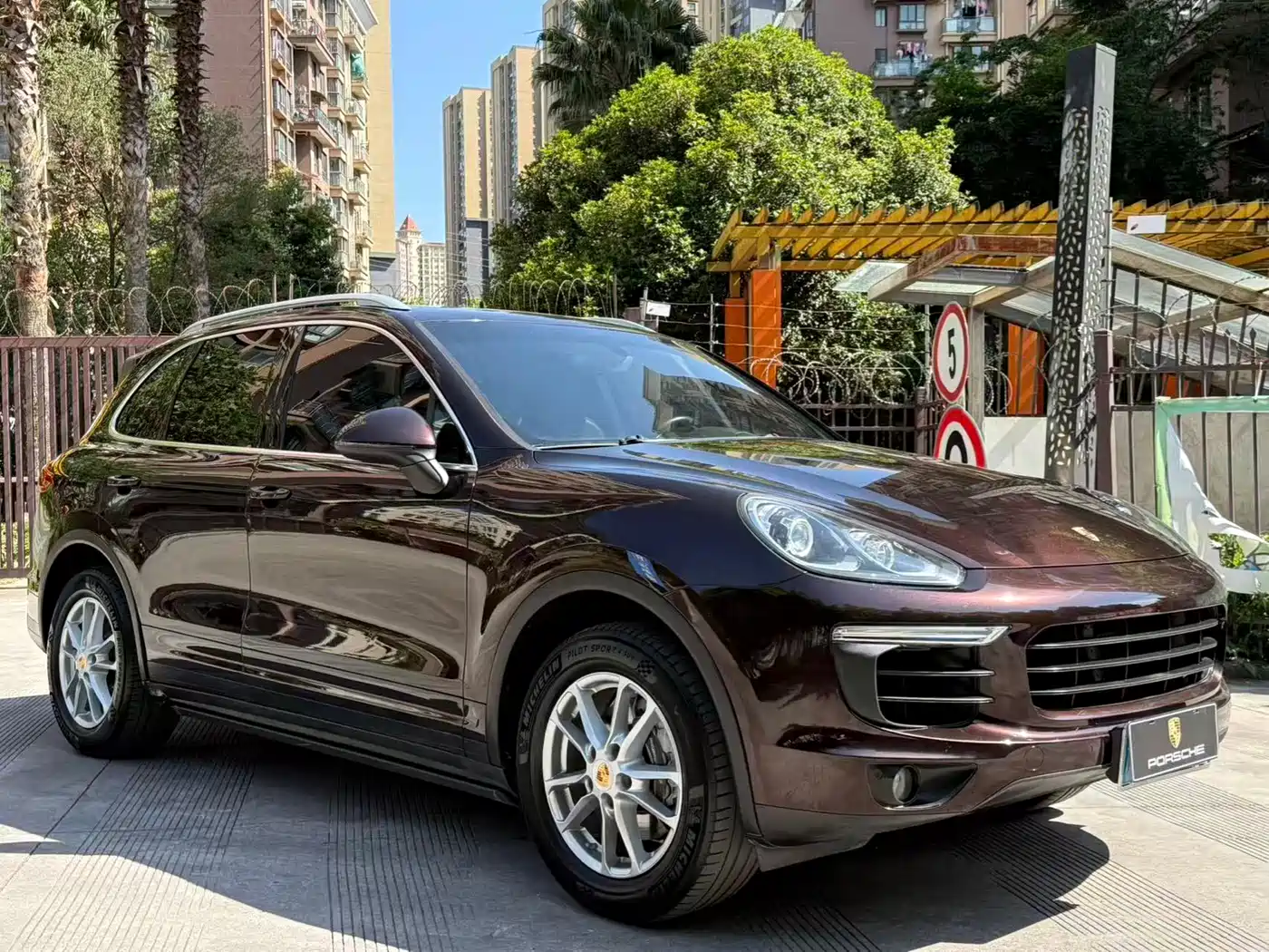 Porsche Cayenne 2016 Cayenne 3.0T фото 2