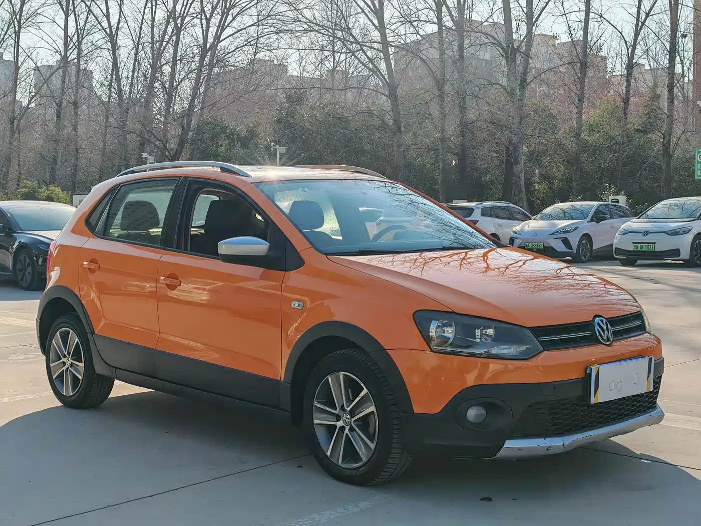 Volkswagen Polo 2014 1.6L Cross Polo Automatic фото 3