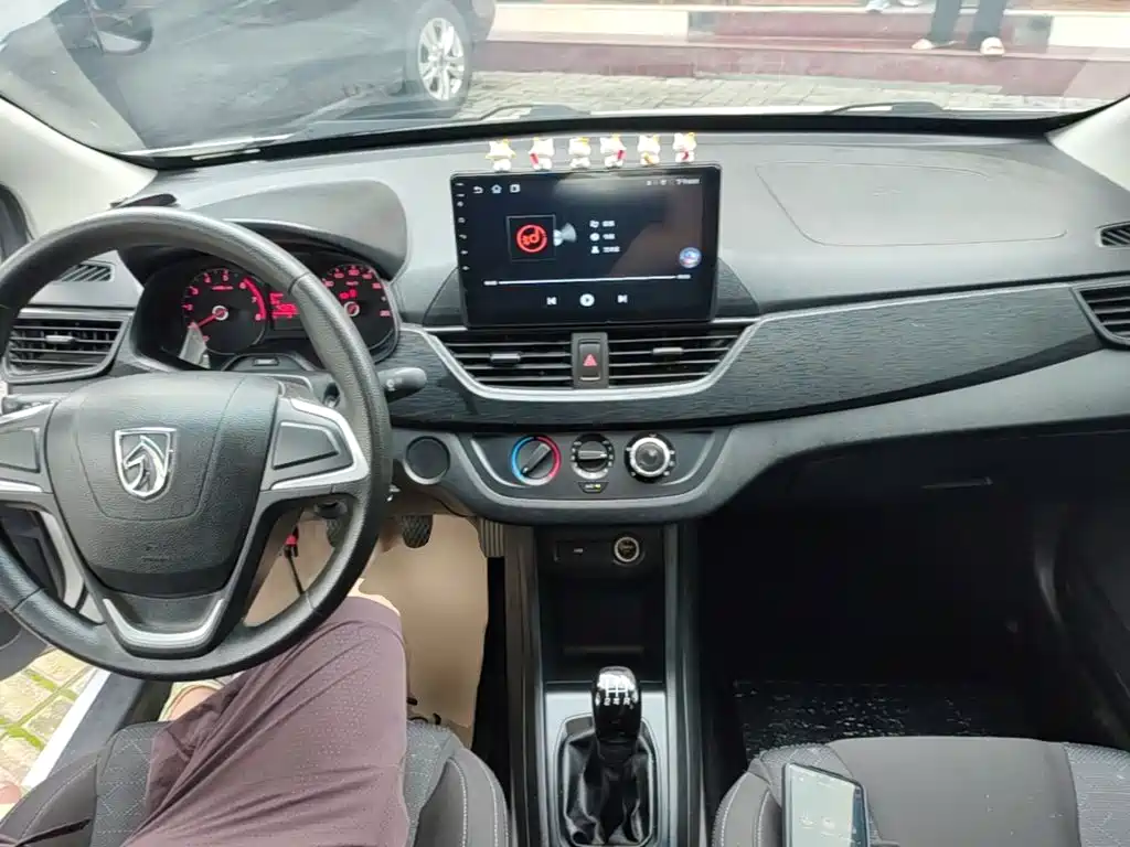 Baojun 310 2017 2016 1.2L Manual Comfort Model