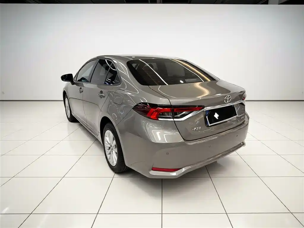 Toyota Corolla 2021 1.2T S-CVT Elite PLUS Edition фото 5