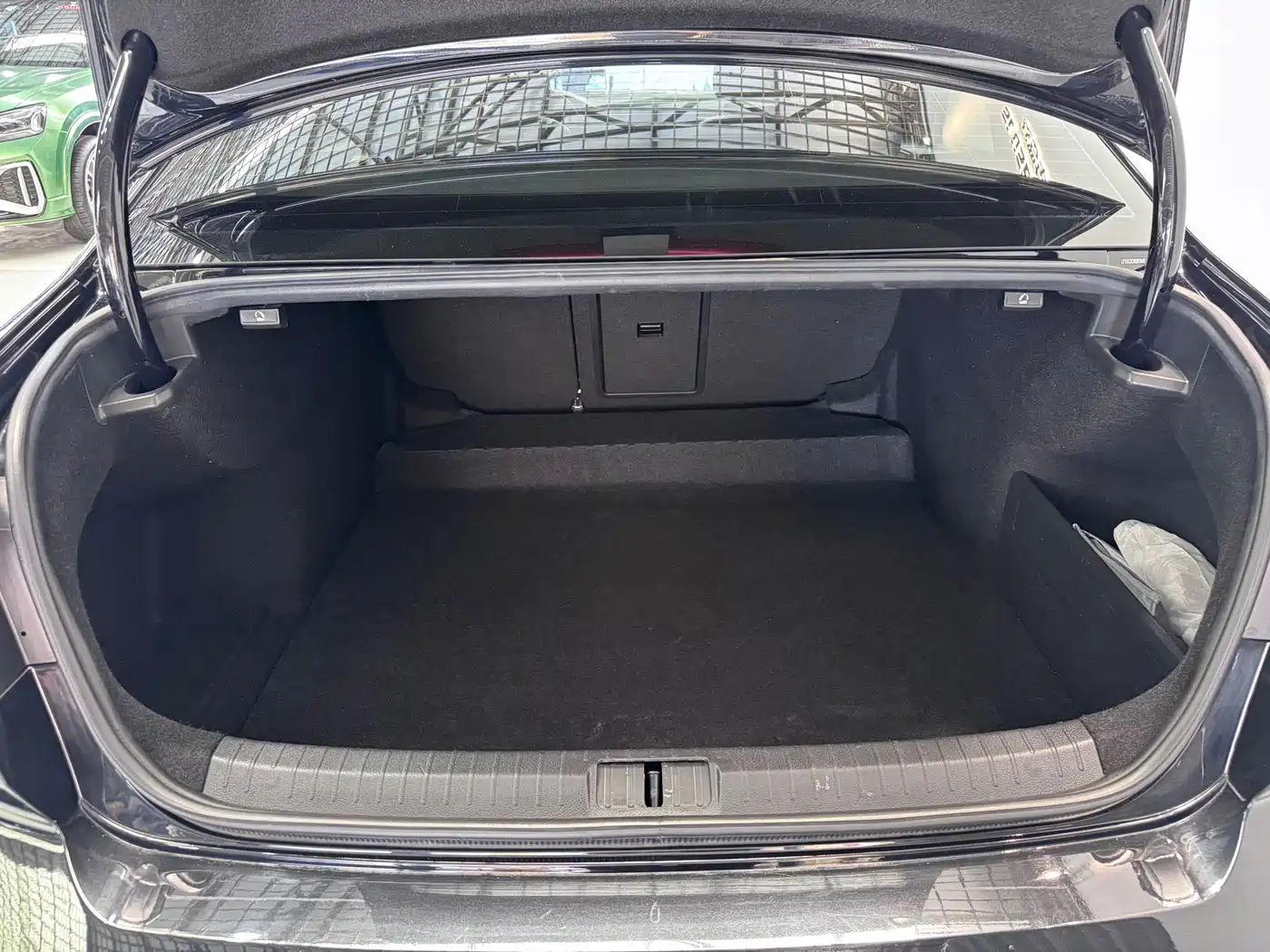 Volkswagen Magotan 2021 330TSI DSG 30th Anniversary Edition фото 25